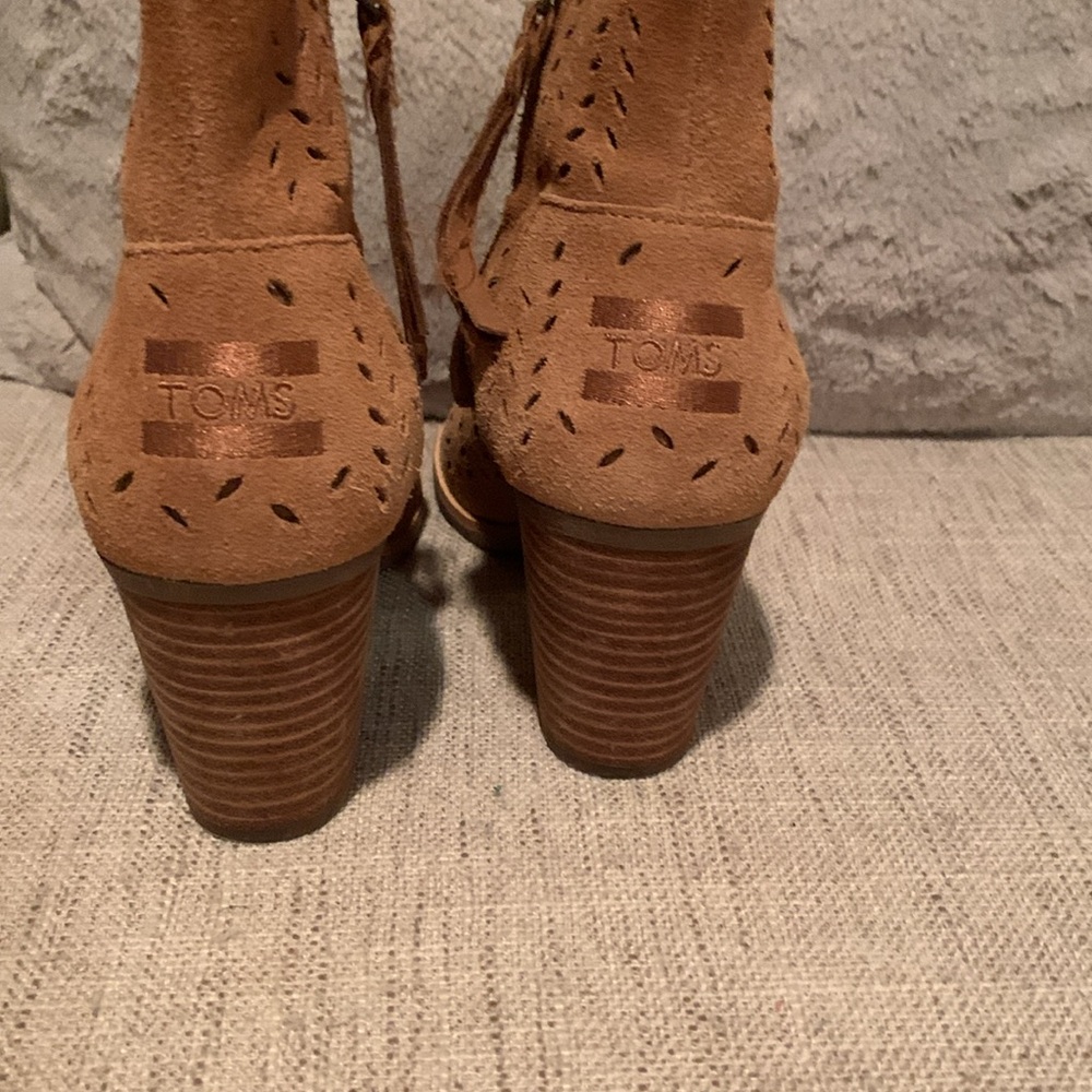 Peep toe booties - Picture 4 of 7